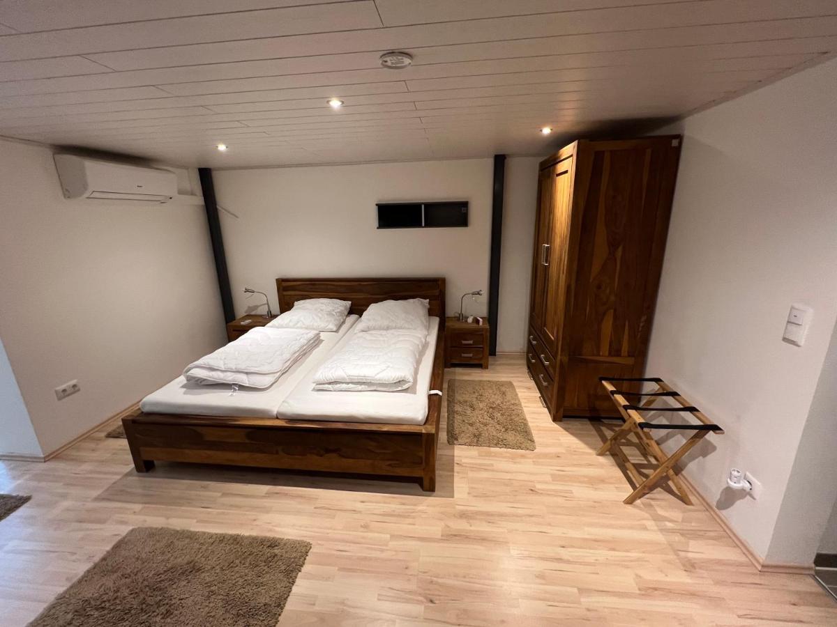 Loft Mit 2 Schlafzimmern Und E- Ladestation Lejlighed Fürth Eksteriør billede